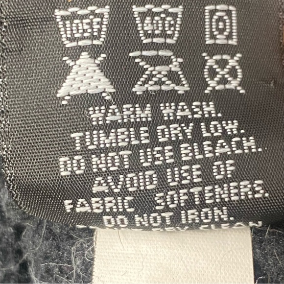 Cabela's Men’s Black Polartec Full Zip Outerwear Fleece Jacket Size Medium - Picture 8 of 8